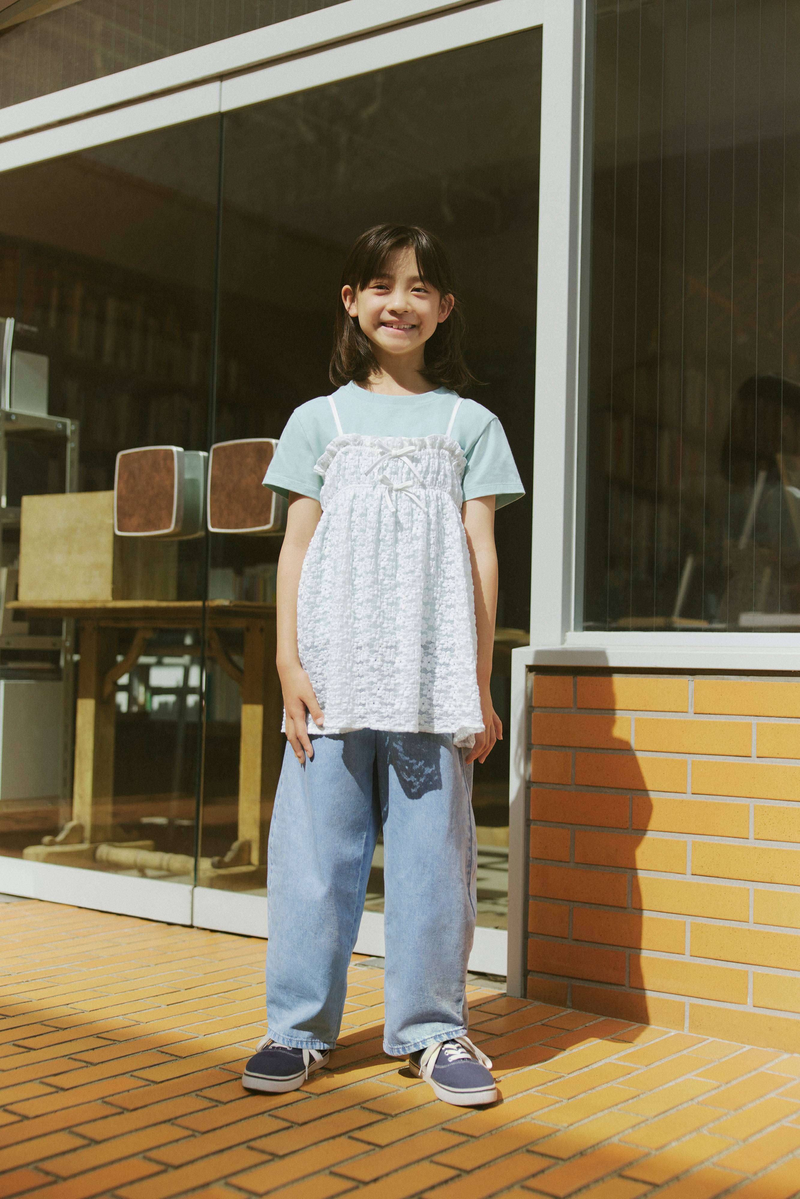 ライトデニムバレルレッグジーンズ