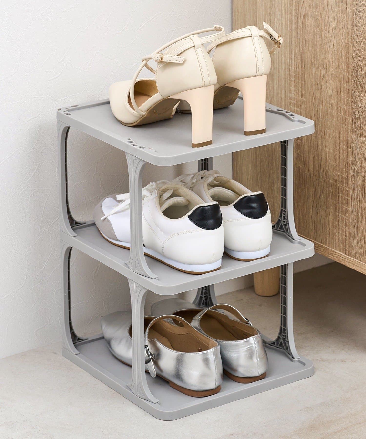 スタッキングシューズ収納棚：3段 ￥880(税込)