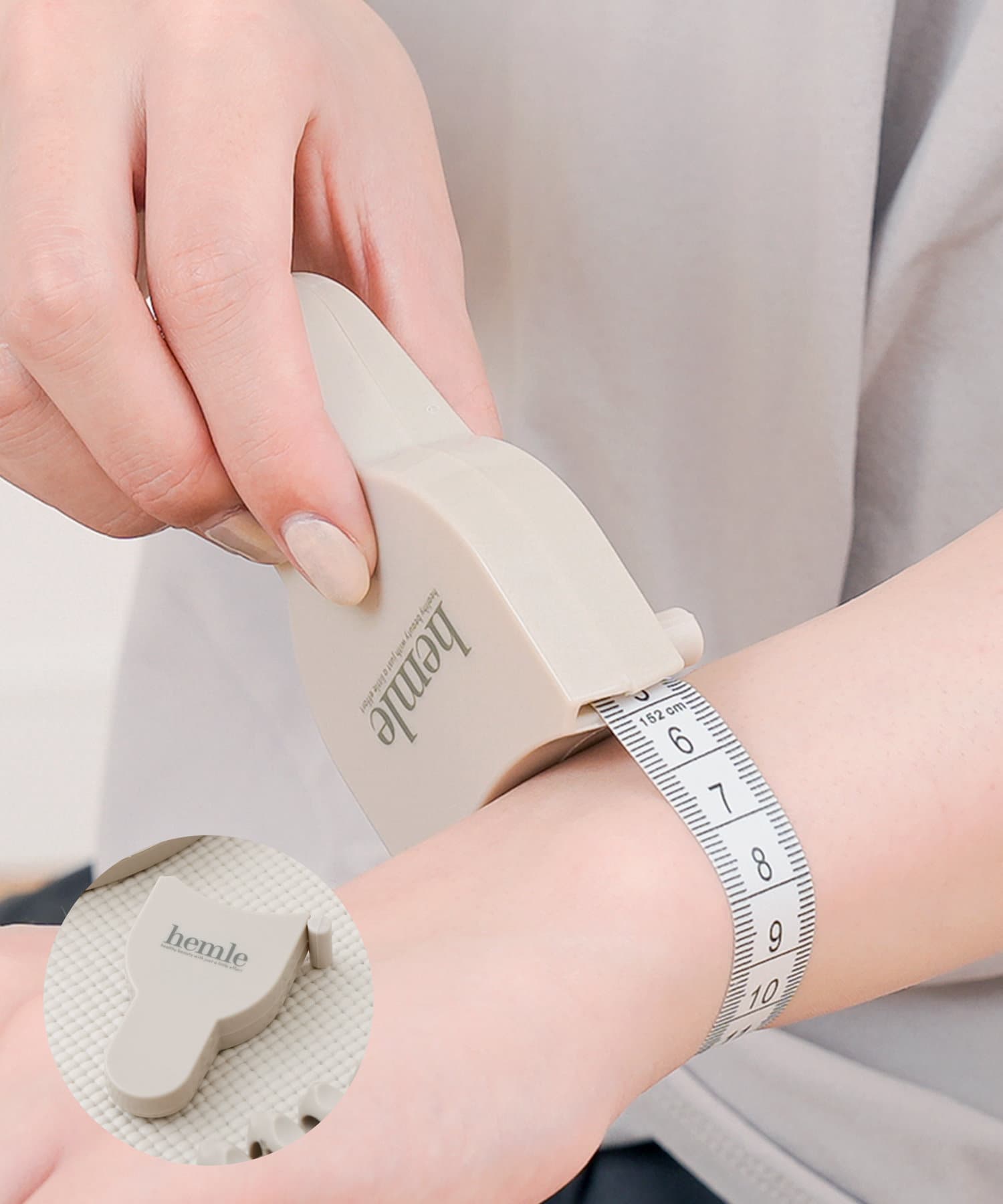 1人で採寸しやすいメジャー ¥330(税込)