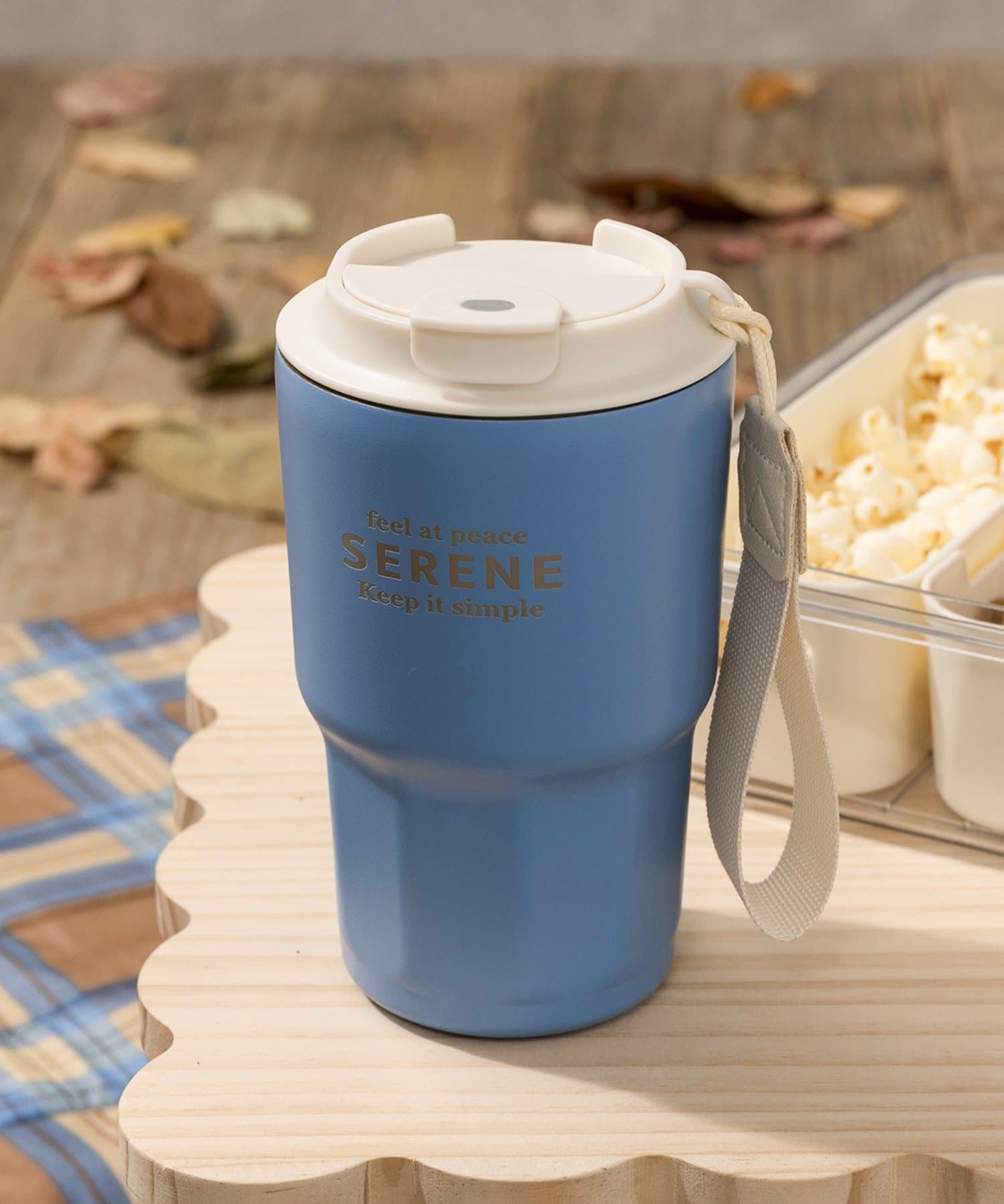 ストラップ付ステンレスタンブラー：420ml／Autumn Picnic￥1,320（税込）
