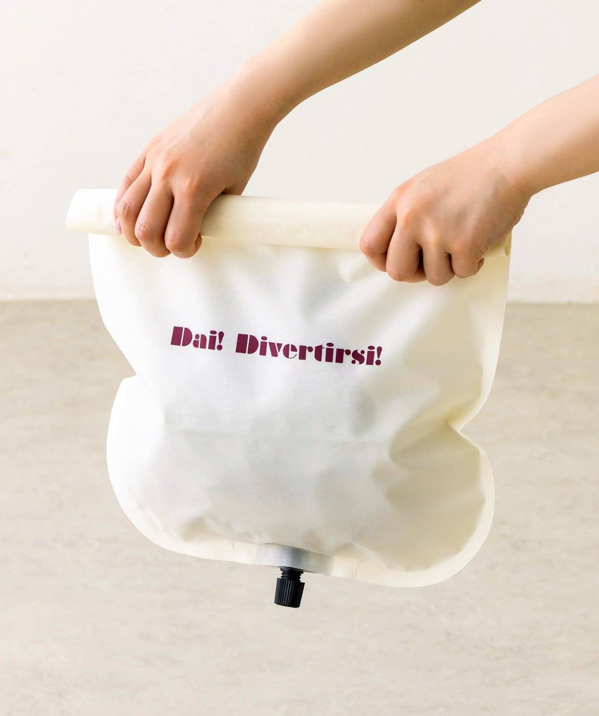 脱水できる防水BAG   ￥880(税込)