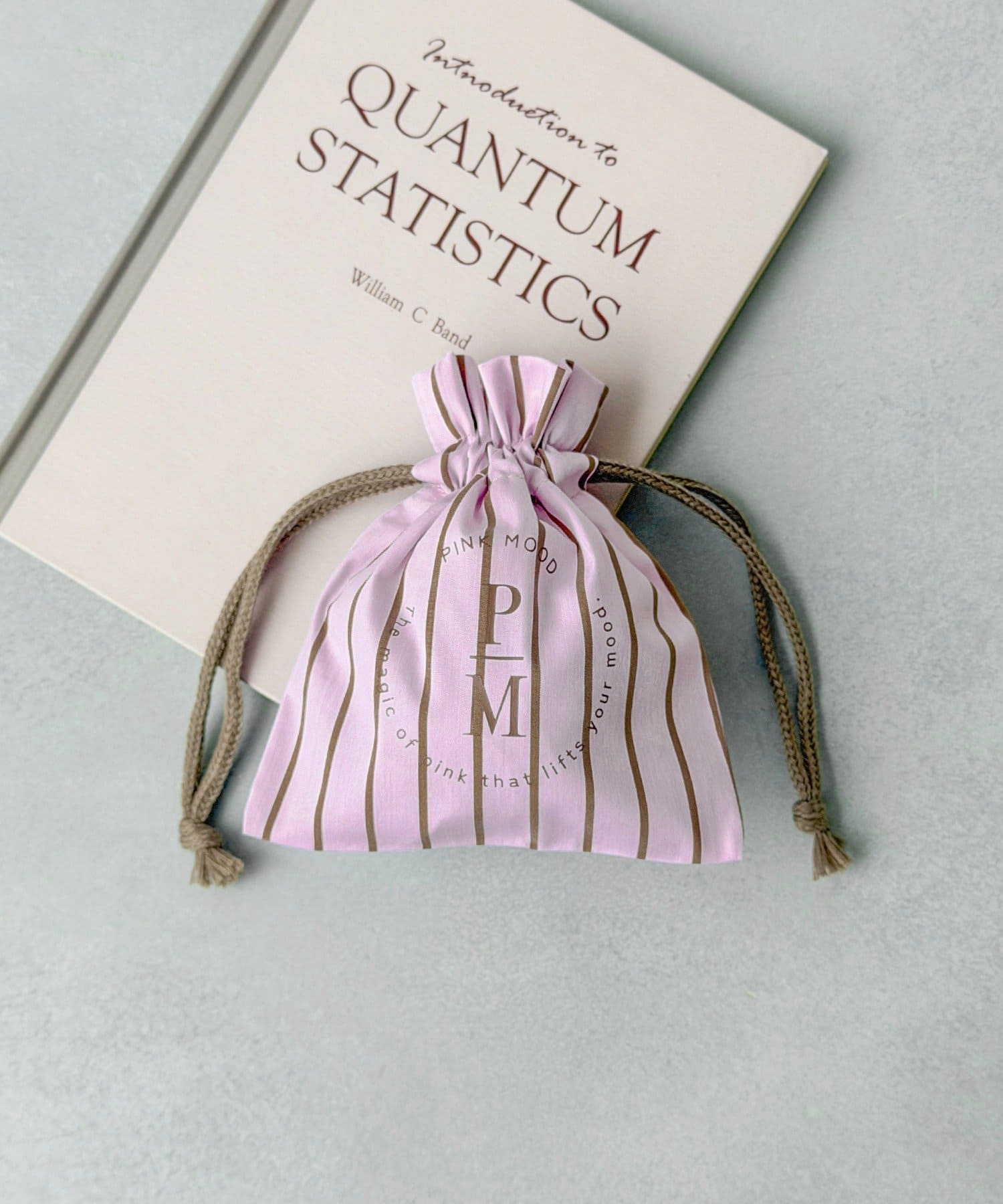 巾着ポーチ ￥330(税込)