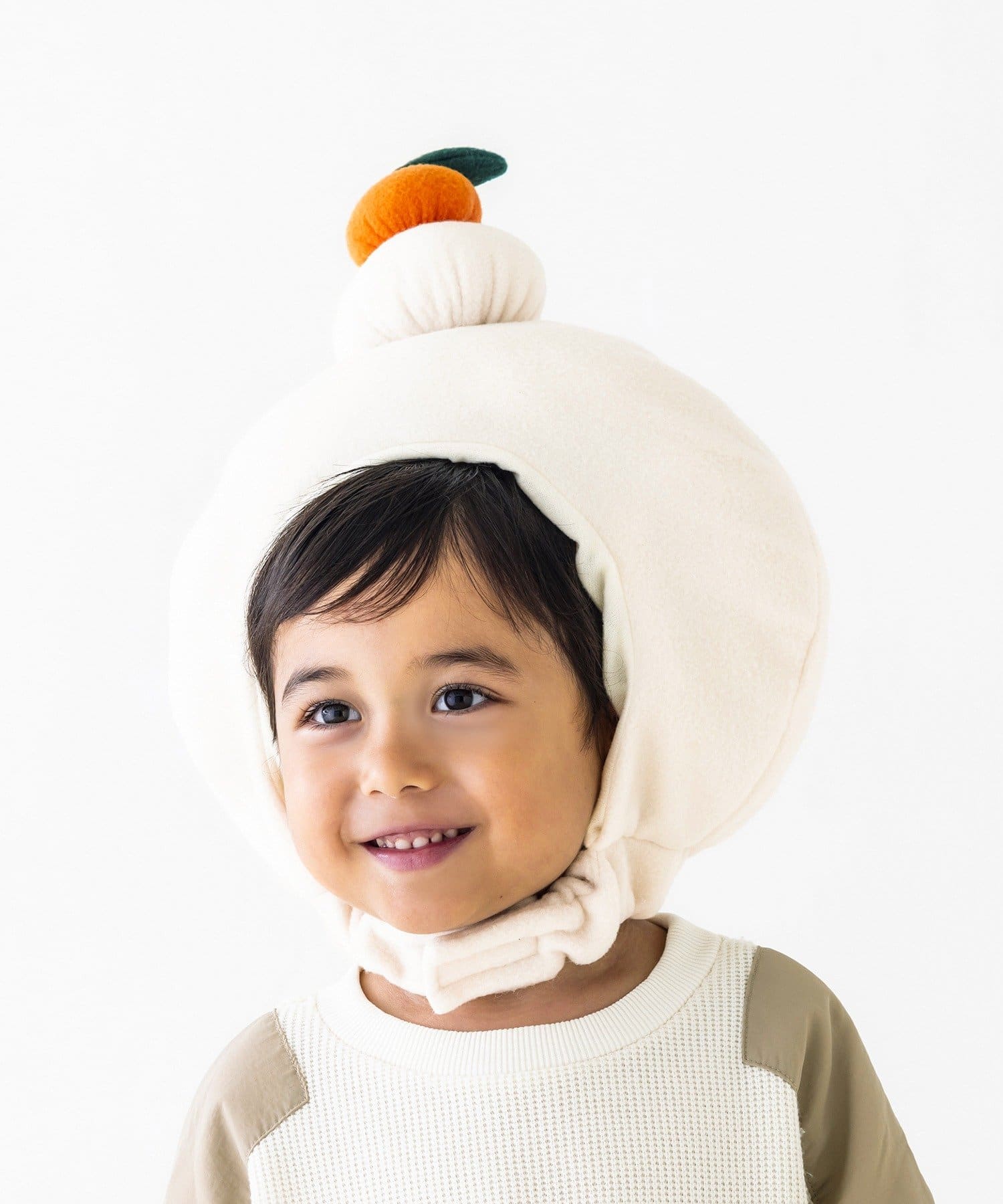 鏡餅のかぶり物 ￥550(税込)