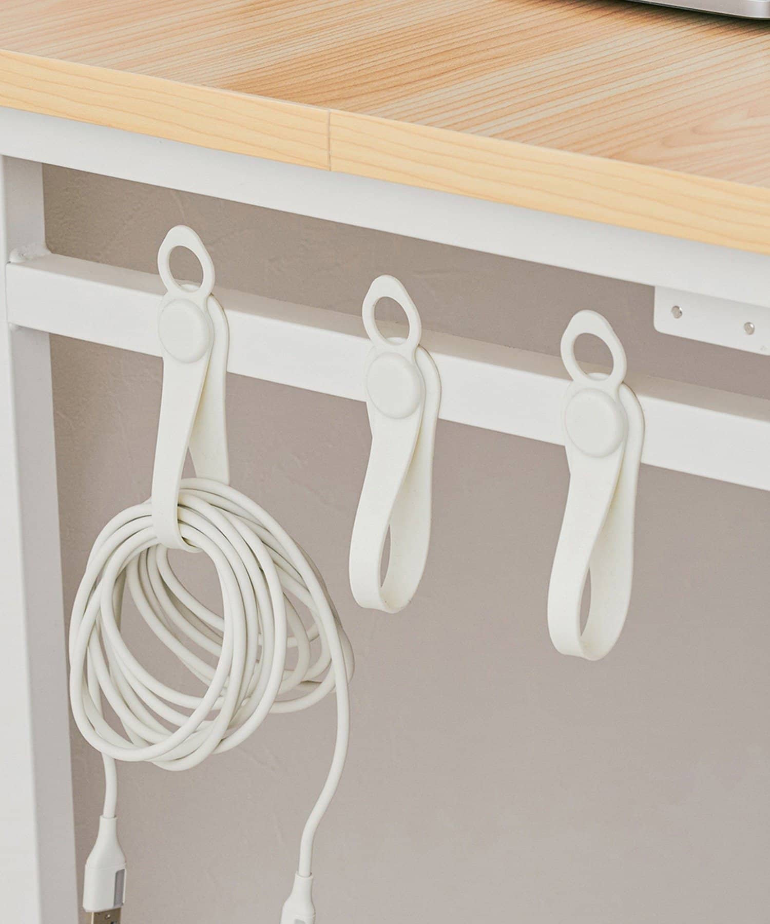 延長コードホルダー3個セット ¥330(税込)