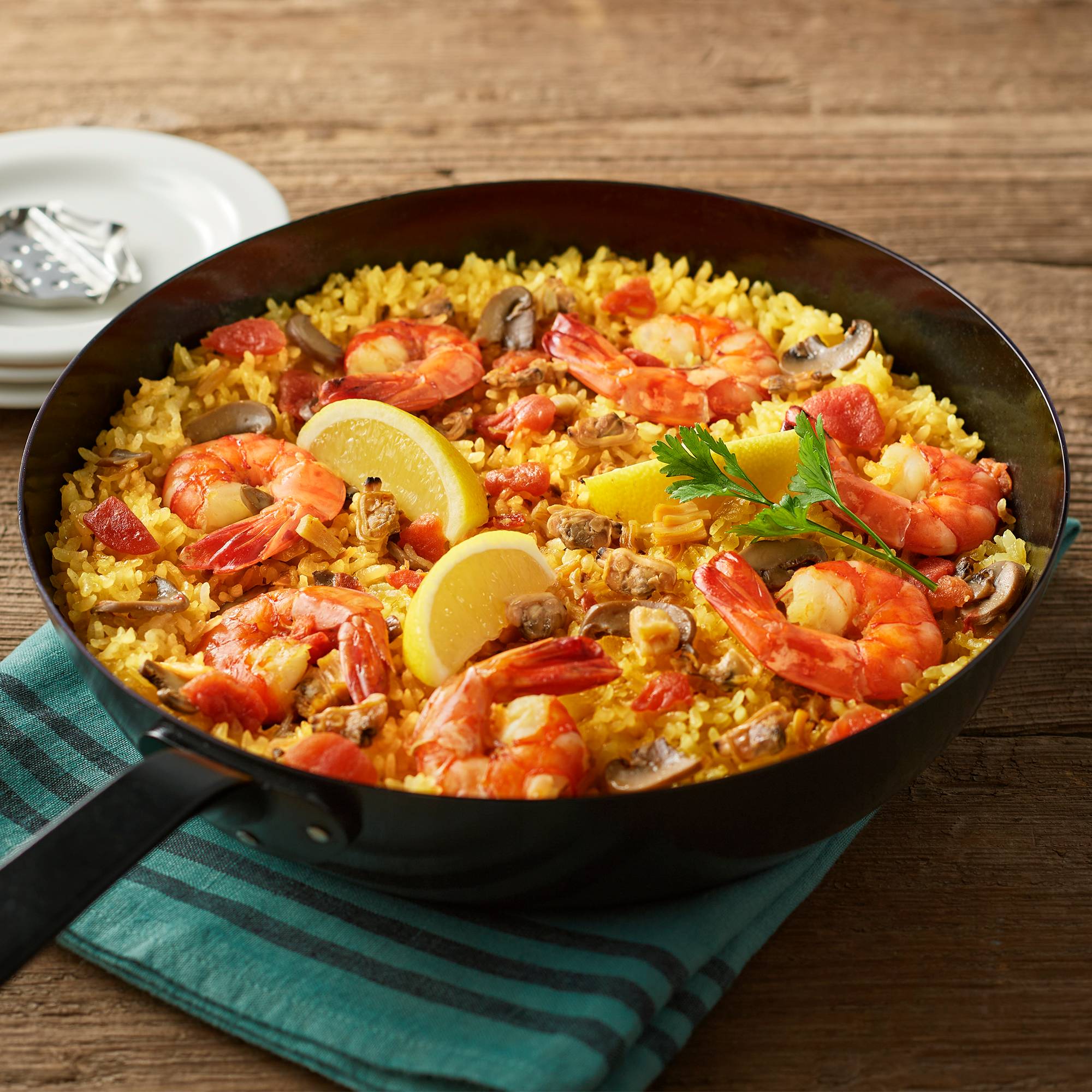 NEWフライパンでつくる魚介パエリアの素