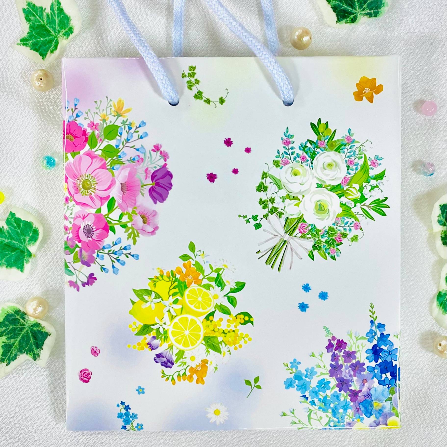 ↑2点以上お買い上げの方にプレゼントのペーパーバッグ